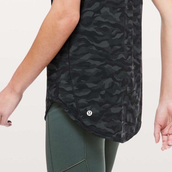 Lululemon Sculpt Tank Sequoia Camo Print Deep Coal Black/Black NWT Size 2 - Picture 4 of 12